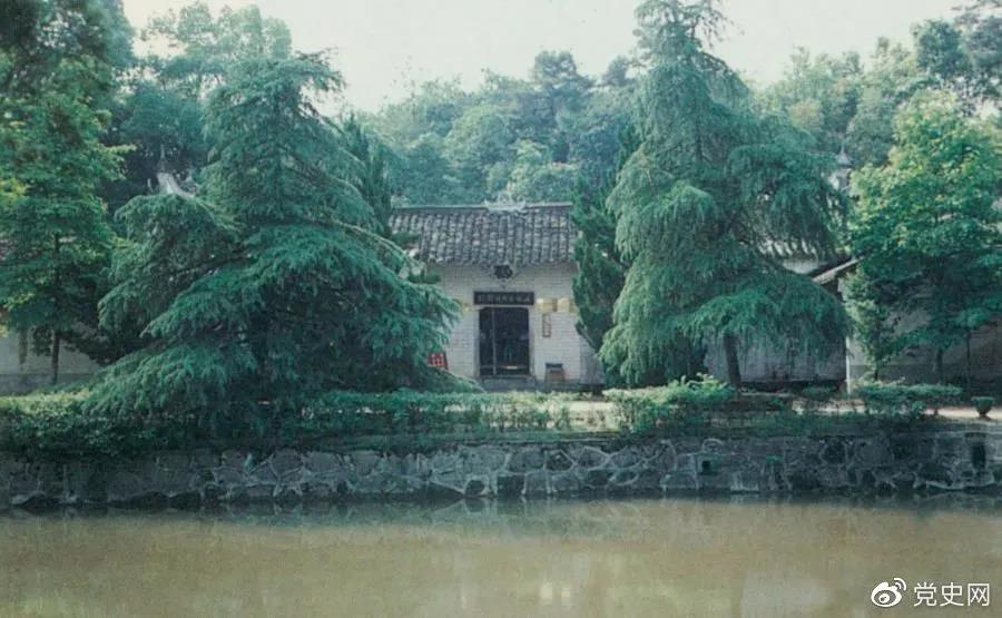 �D�������r�ʾӡ�1904��4��30�գ������r�����ں���ʡ��ꎿh�����l�ƼҘ򣨽�����_�У���