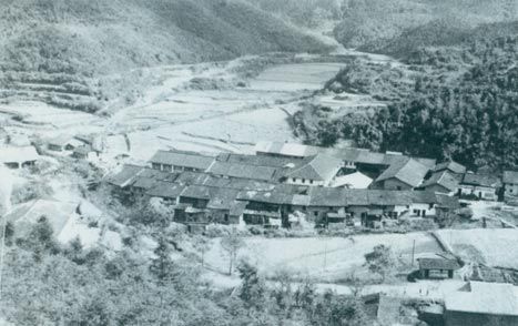 1929��3��14�գ�ë�ɖ|ͬ���ָ�]�t��܊�M���L�Xկ��������ǧ���ˣ����������L���P�Q���˄�ռ�I�L͡�ǡ��D���L�Xկ��