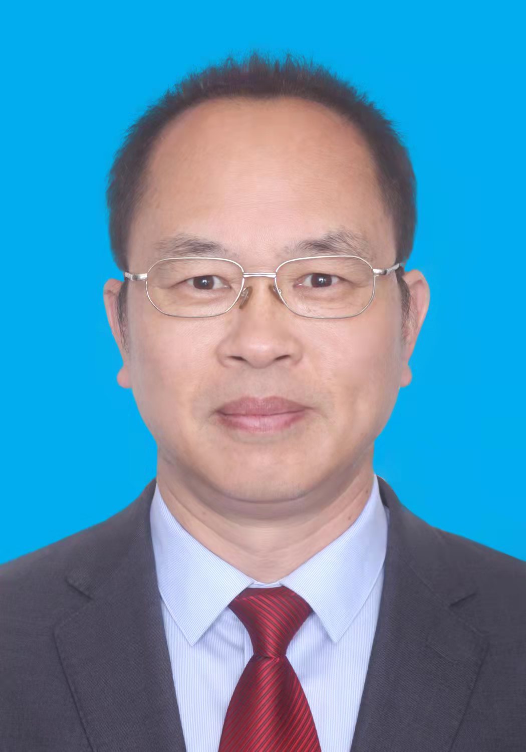 王全春 （中央黨史和文獻研究院副院長）					 	 						 	 	王全春，中央黨史和文獻研究院副院長。王全春，男，漢族，1966年3月出生，中共黨員，研究生學歷，經濟學博士學位。1985年7月參加工作，歷任共青團江西省吉安地委組宣部部長，江西省吉安市旅游局局長，中國井岡山干部學院院務委員、辦公廳主任，江西省委辦公廳巡視員、副主任。2012年5月任原中央黨史研究室辦公廳主任。2018年9月任中央黨史和文獻研究院辦公廳主任。2022年1月任中央黨史和文獻研究院副院長。