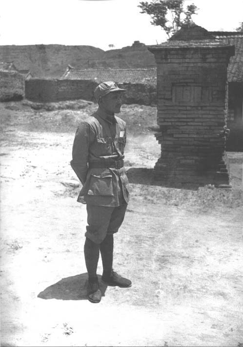 長征后，鄧小平在陜北。（1936年）